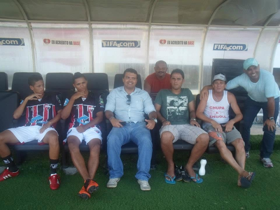 Eduardo Paiva em ambiente de formação no futebol